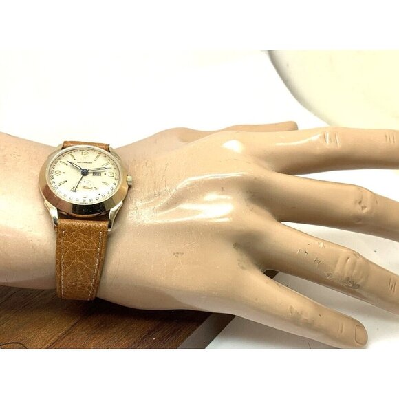 Wittnauer Men's Watch 2101 Vintage Swiss Hand Wind Day Date 33mm Leather Strap - Picture 5 of 16
